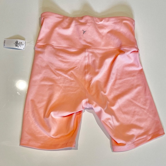 Old Navy Active Go Dry Pink Workout Short Size S - Picture 2 of 3